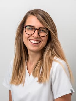 MDDr. Lenka Gregora