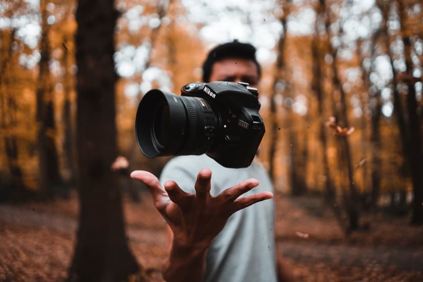 Kolik stojí svatební fotograf v ČR? Ceník 2026